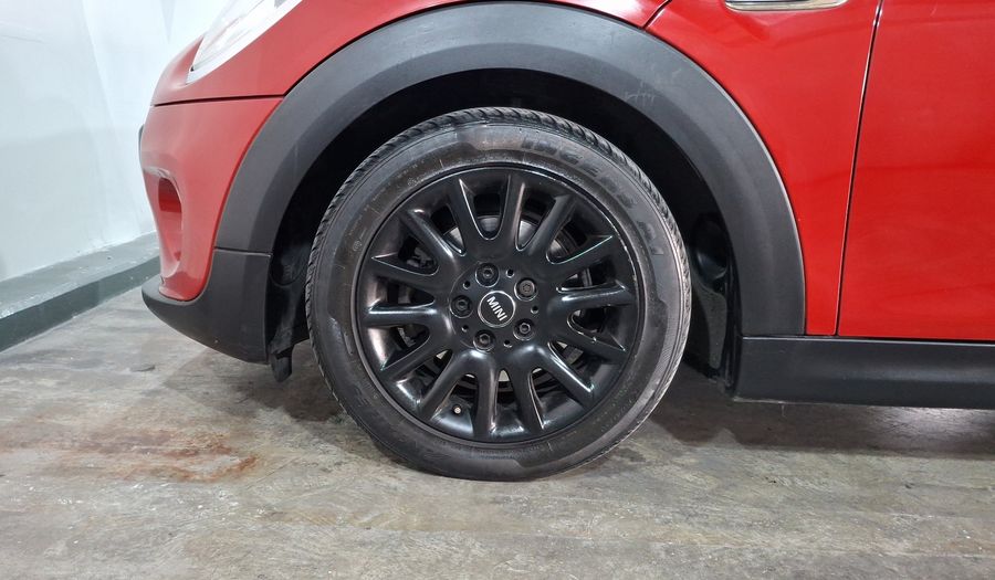 Mini Cooper 1.5 COOPER CHILI AT Hatchback 2017