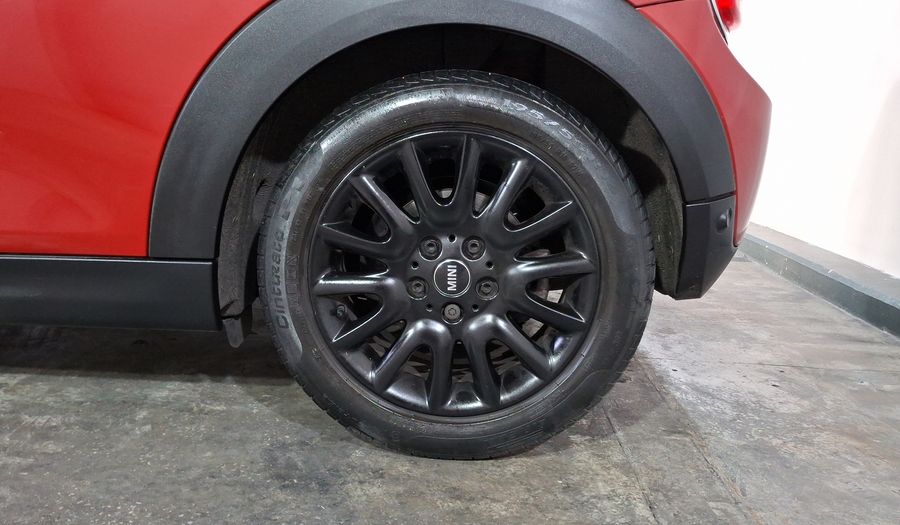 Mini Cooper 1.5 COOPER CHILI AT Hatchback 2017