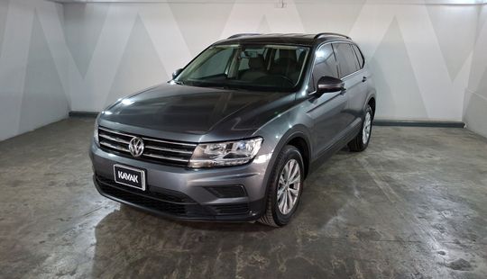 Volkswagen • Tiguan