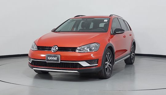 Volkswagen • Golf SportWagen