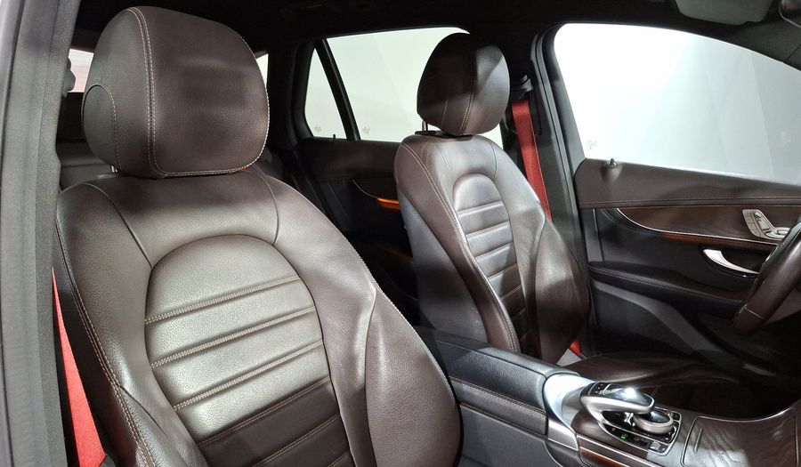 Mercedes Benz Clase Glc 3.0 MERCEDES-AMG GLC 43 AUTO 4WD Suv 2019