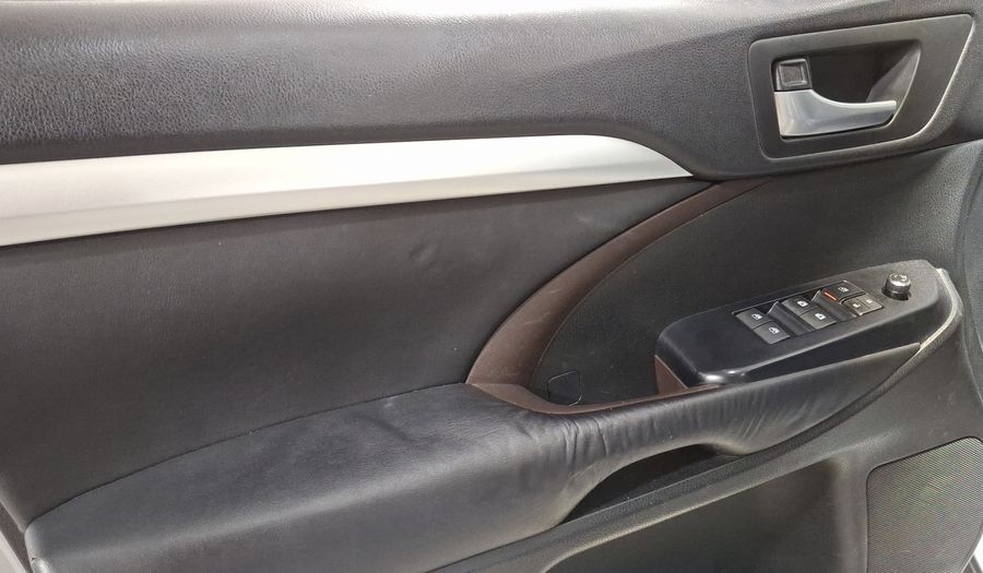 Toyota Highlander 3.5 XLE Suv 2016