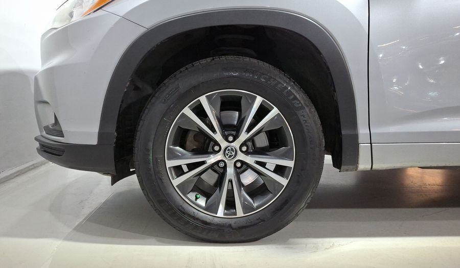 Toyota Highlander 3.5 XLE Suv 2016