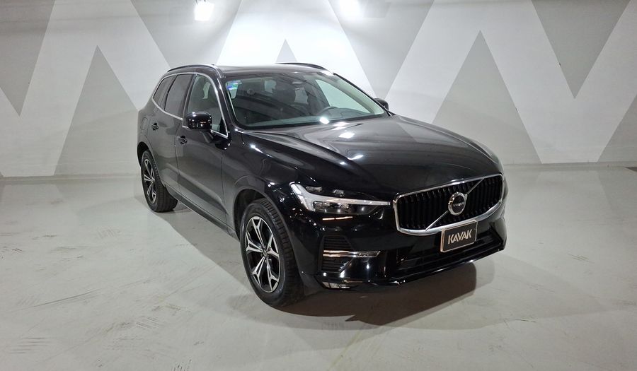 Volvo Xc60 2.0 B5 MHEV MOMENTUM AUTO AWD Suv 2022