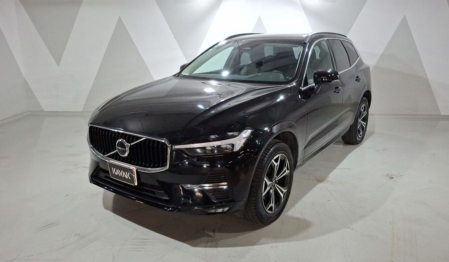 Volvo Xc60 2.0 B5 MHEV MOMENTUM AUTO AWD Suv 2022