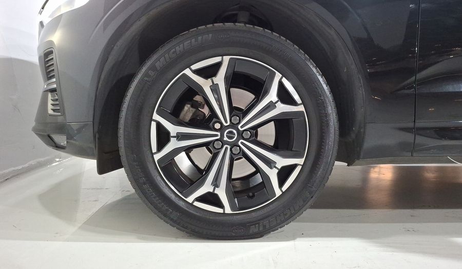 Volvo Xc60 2.0 B5 MHEV MOMENTUM AUTO AWD Suv 2022