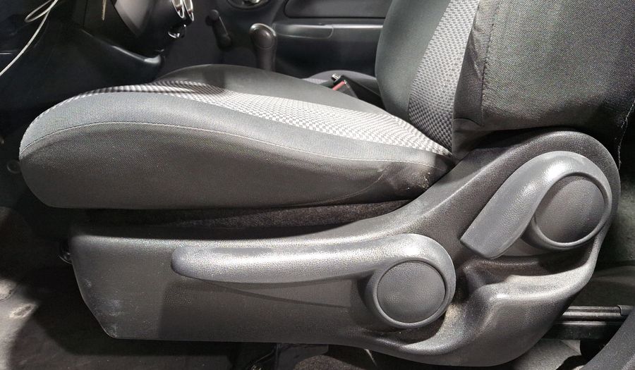 Nissan March 1.6 SENSE MT Hatchback 2015