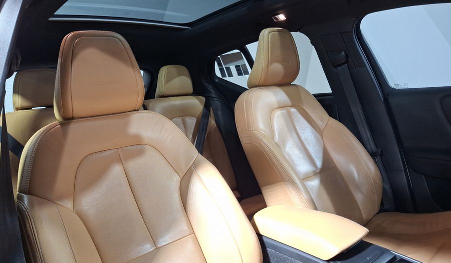 Volvo Xc40 2.0 INSCRIPTION T4 AUTO Suv 2019