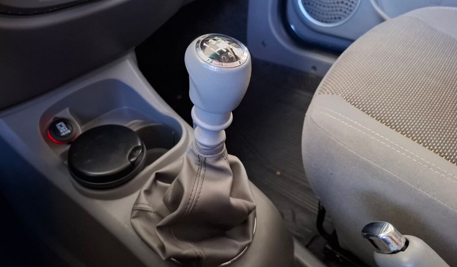 Fiat Palio 1.6 16V ESSENCE Hatchback 2013