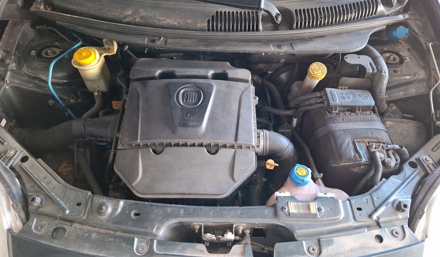 Fiat Palio 1.6 16V ESSENCE Hatchback 2013