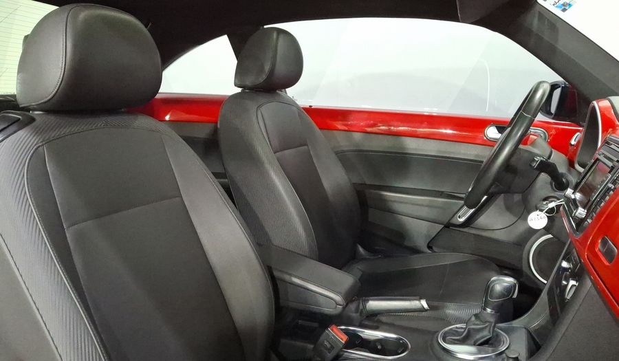 Volkswagen Beetle 2.5 SPORT TIPTRONIC Hatchback 2014