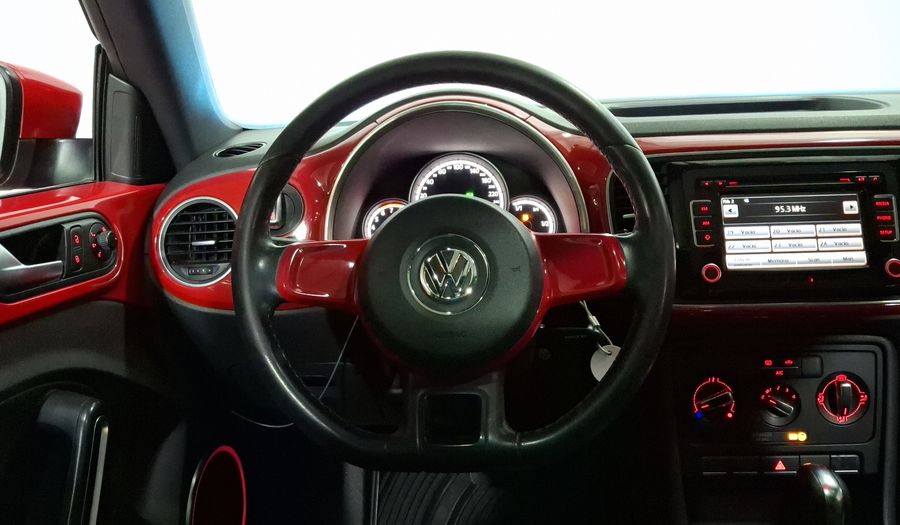 Volkswagen Beetle 2.5 SPORT TIPTRONIC Hatchback 2014