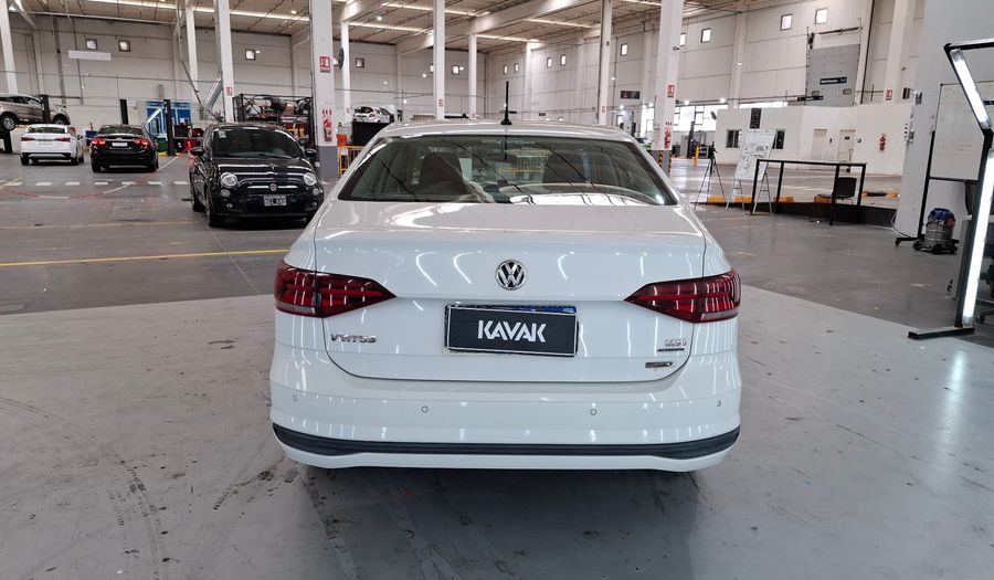 Volkswagen Virtus 1.6 MSI COMFORTLINE AUTO Sedan 2018