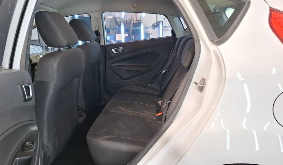 Ford Fiesta Kinetic Design 1.6 SE Hatchback 2017