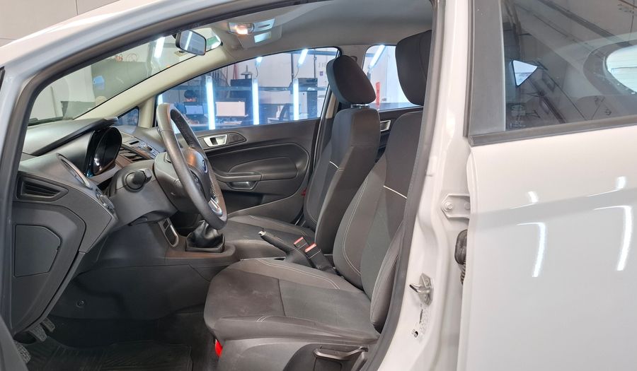 Ford Fiesta Kinetic Design 1.6 SE Hatchback 2017