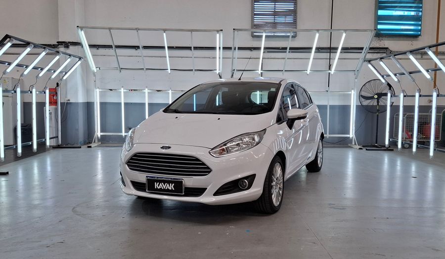 Ford Fiesta Kinetic Design 1.6 SE Hatchback 2017