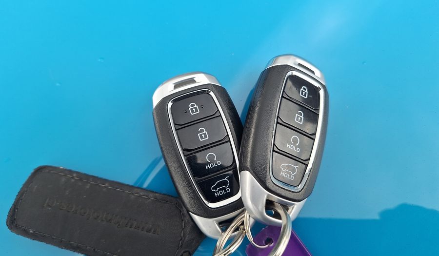 Hyundai Kona 1.6 HEV VALUE AUTO Suv 2024