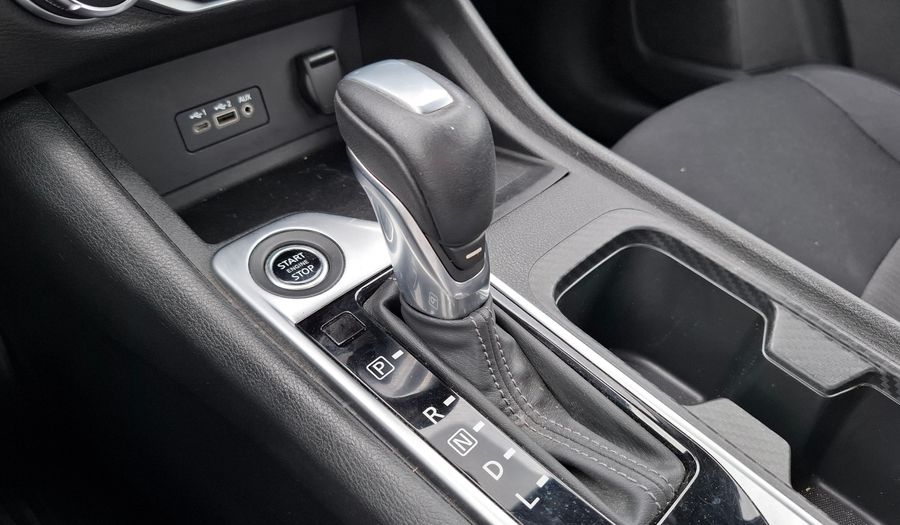 Nissan Sentra 2.0 ADVANCE CVT Sedan 2021