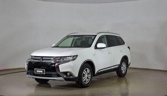 Mitsubishi • Outlander