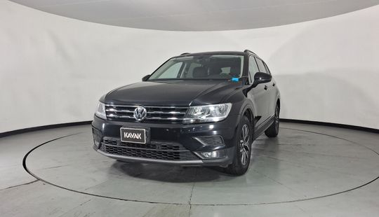 Volkswagen • Tiguan