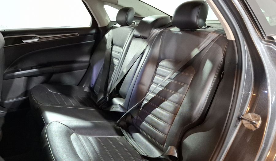 Ford Fusion 2.0 GTDI SE LUXURY AT Sedan 2016