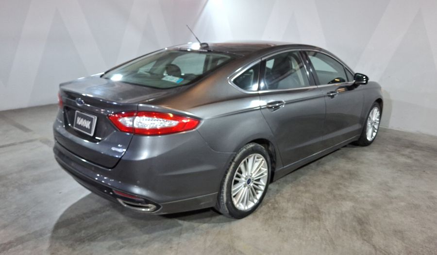 Ford Fusion 2.0 GTDI SE LUXURY AT Sedan 2016