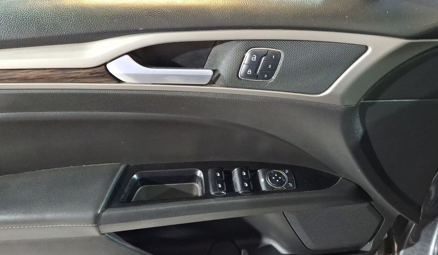 Ford Fusion 2.0 GTDI SE LUXURY AT Sedan 2016