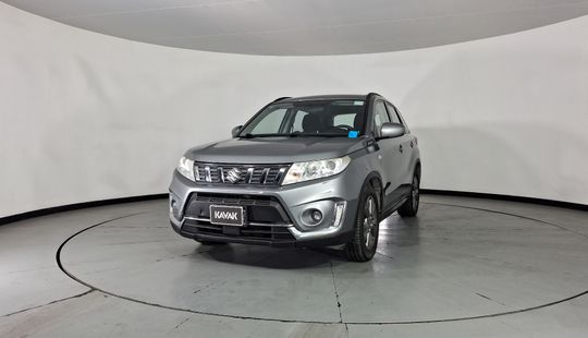 Suzuki • Vitara