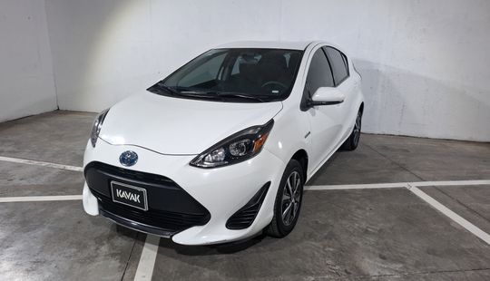 Toyota • Prius C