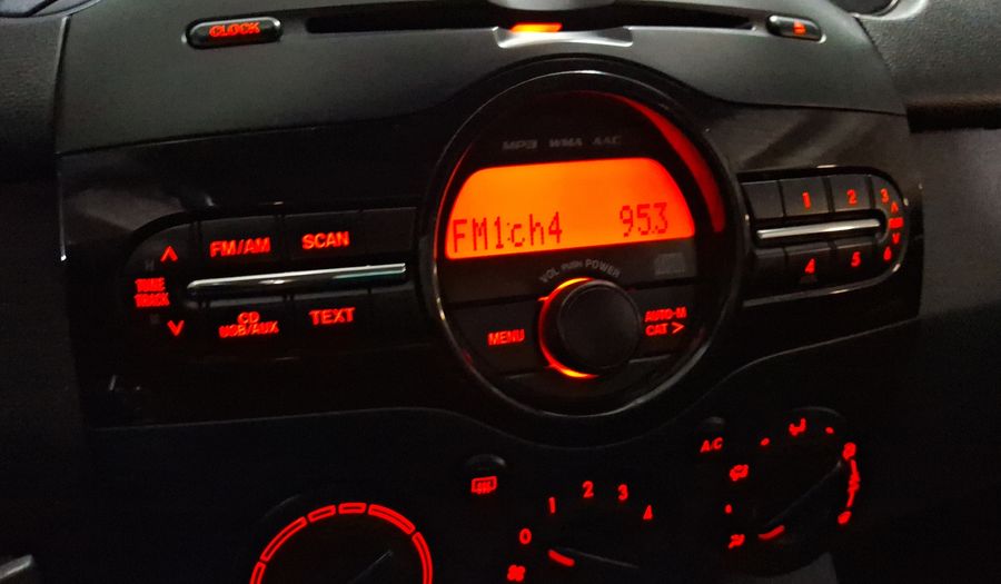 Mazda 2 1.5 SPORT TA Hatchback 2015