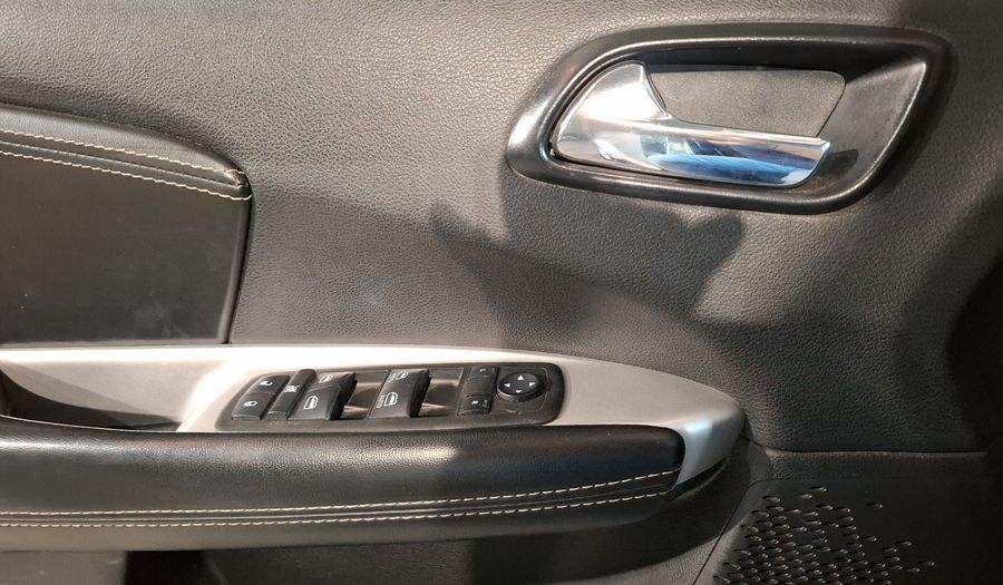 Dodge Journey 2.4 SXT+ 5 PASAJEROS Suv 2014