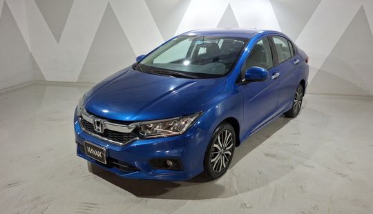 2020 • 50,875 km • Automático