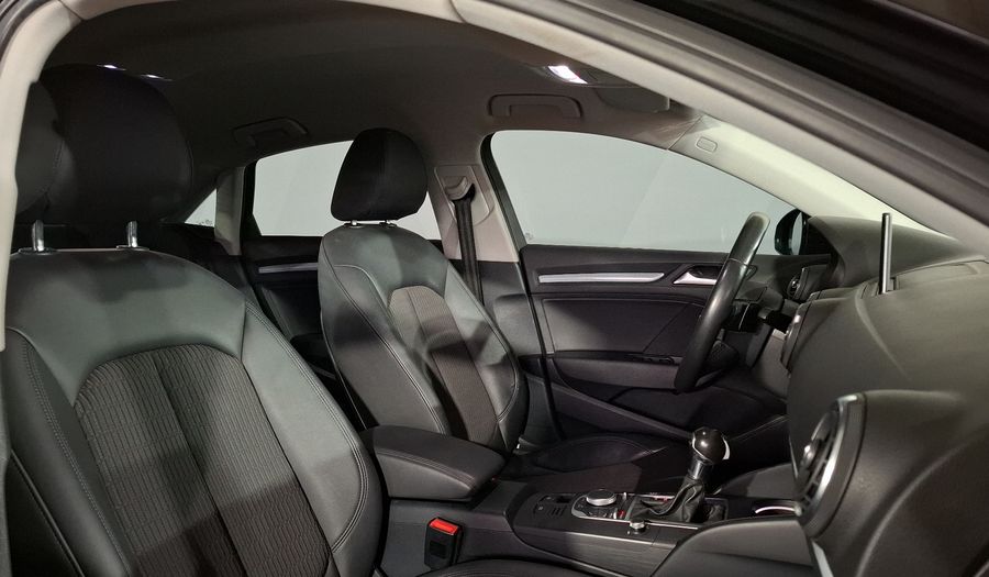 Audi A3 1.8 TFSI ATTRACTION S TRONIC Sedan 2016