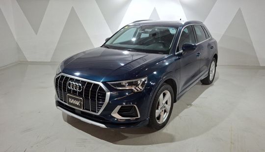 Audi • Q3