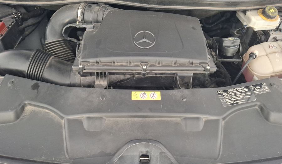 Mercedes Benz Clase V 2.1 250 AVANTGARDE 7 ASIENTOS AUTO Minivan 2018