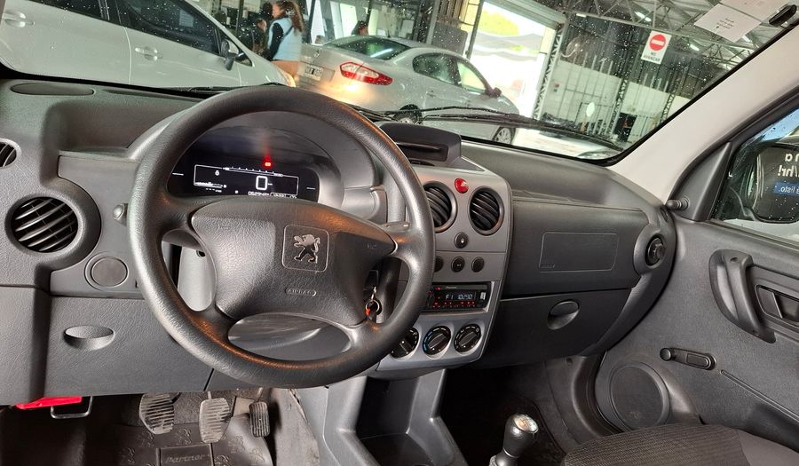 Peugeot Partner 1.6 HDI 92 FURGON CONFORT Van 2023