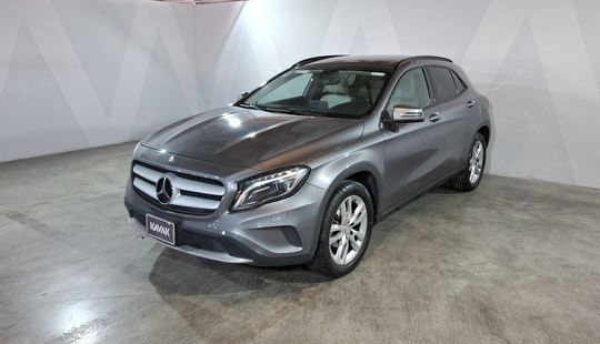 2017 • 49,163 km • Automático