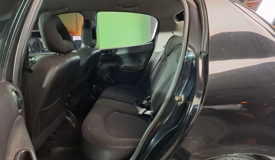 Peugeot 206 XT 1.6 Hatchback 2008