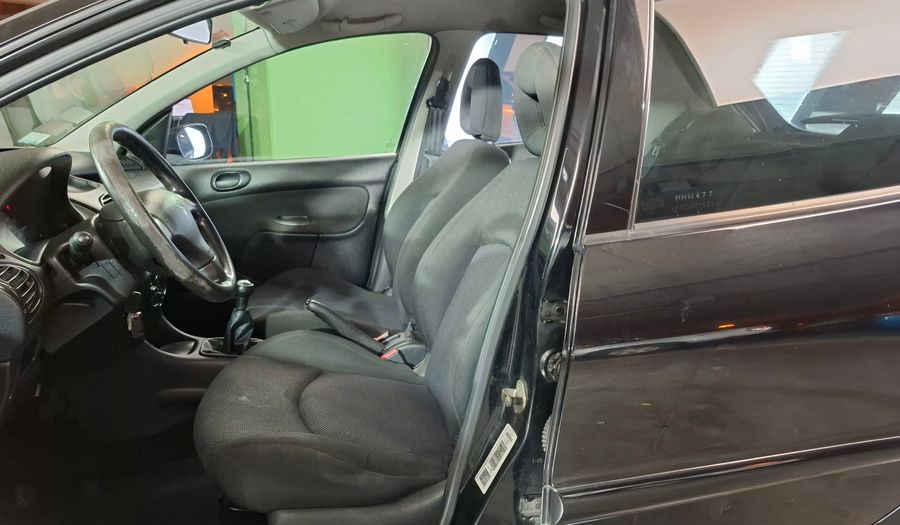 Peugeot 206 XT 1.6 Hatchback 2008