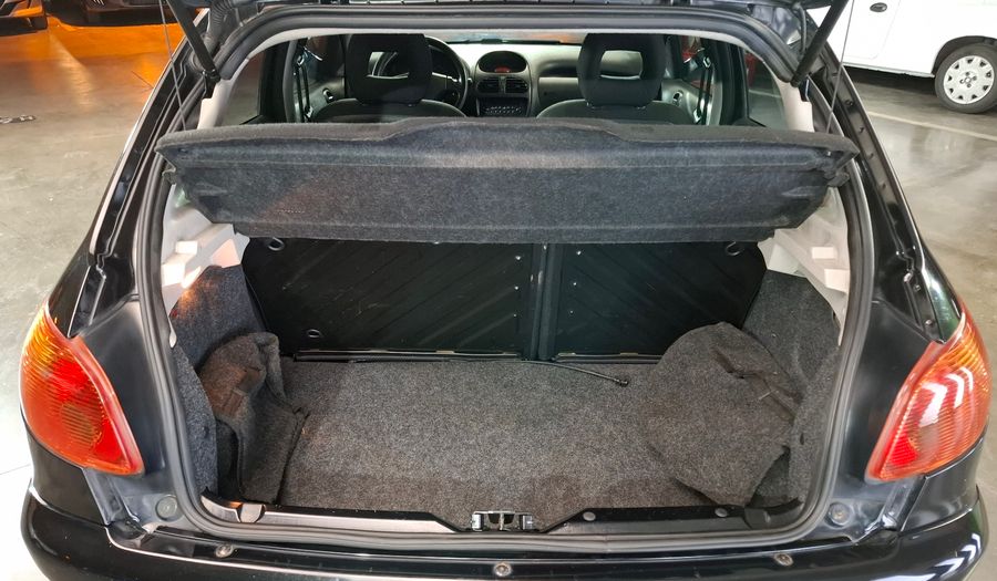 Peugeot 206 XT 1.6 Hatchback 2008