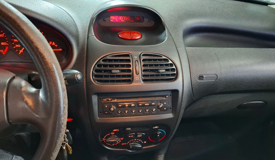 Peugeot 206 XT 1.6 Hatchback 2008