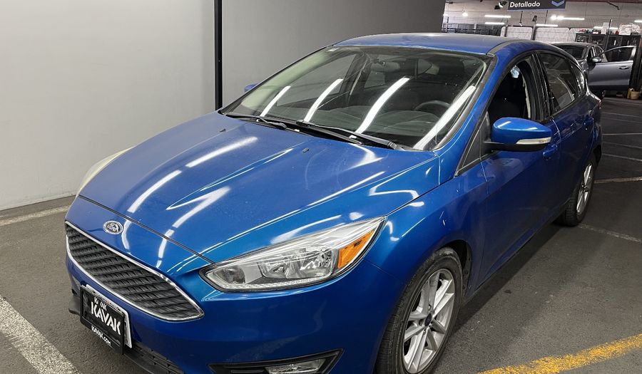 Ford Focus 2.0 SE MT Hatchback 2016
