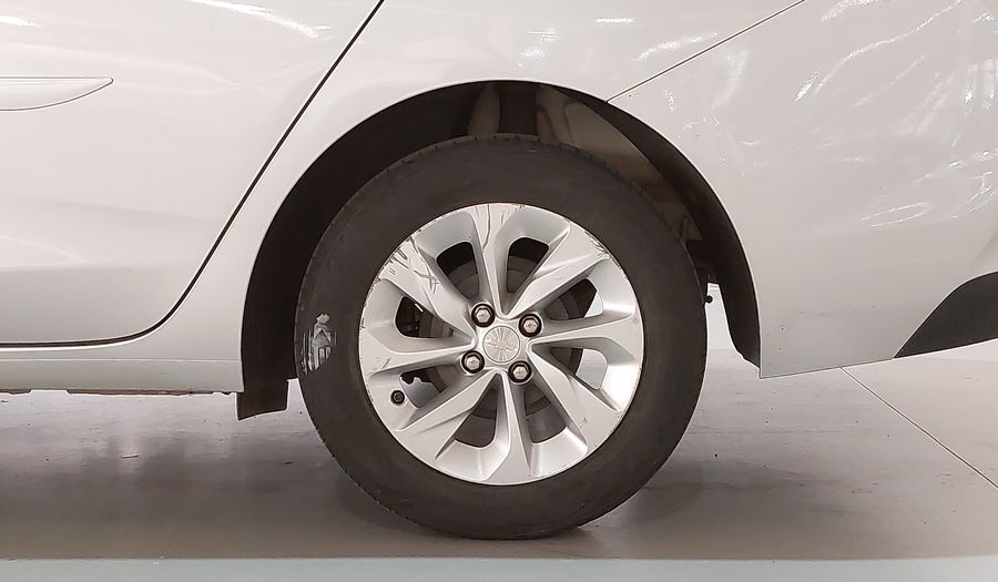 Chevrolet Onix TURBO  PLUS LT Sedan 2020