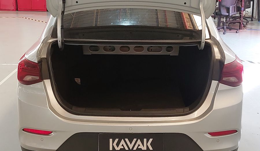 Chevrolet Onix TURBO  PLUS LT Sedan 2020