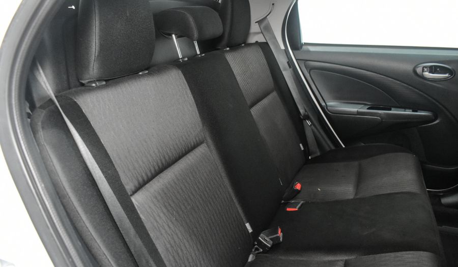 Toyota Etios 1.5 X Hatchback 2022