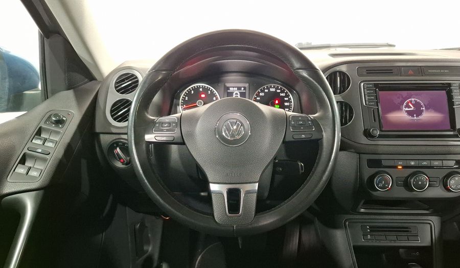 Volkswagen Tiguan 2.0 PAQUETE SPORT & STYLE Suv 2017