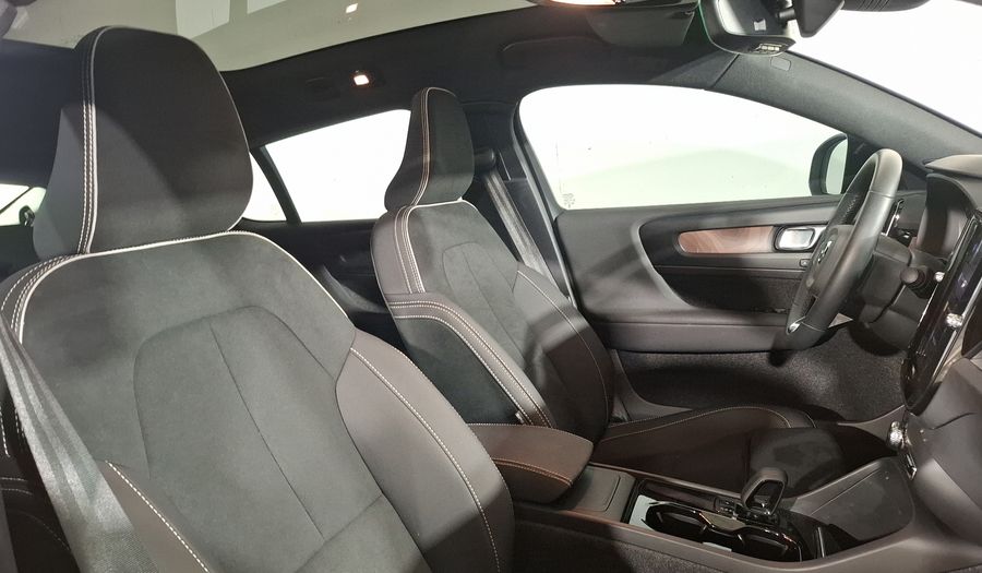 Volvo C40 BEV 69KWH RECHARGE PLUS AUTO Suv 2024