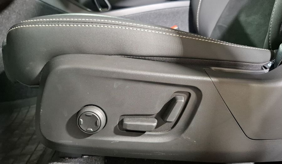 Volvo C40 BEV 69KWH RECHARGE PLUS AUTO Suv 2024