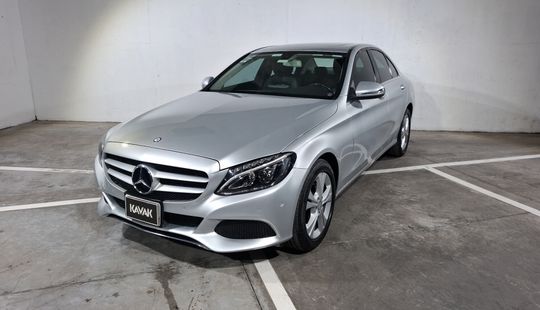Mercedes Benz • Clase C