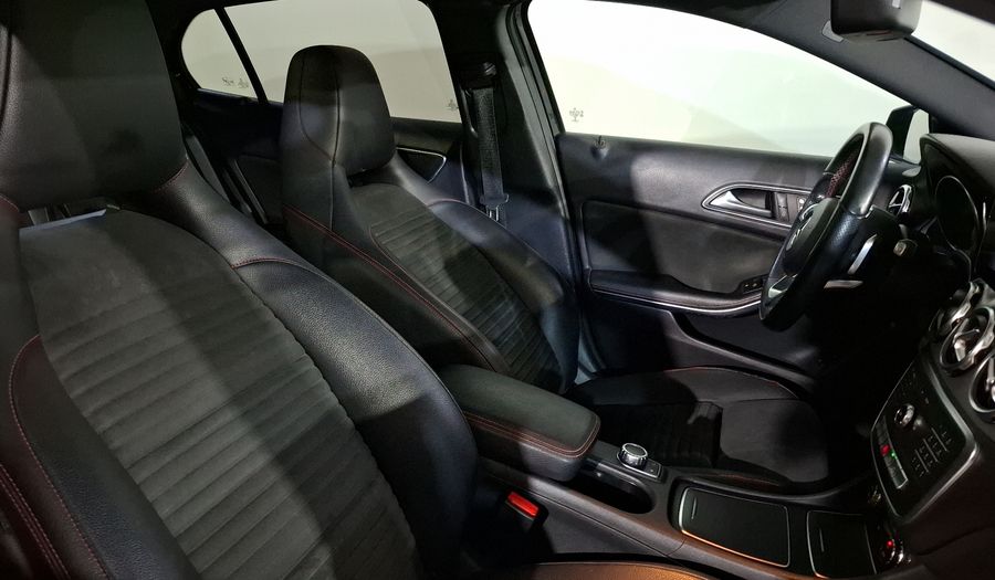 Mercedes Benz Clase Gla 2.0 GLA 250 SPORT DCT Suv 2019